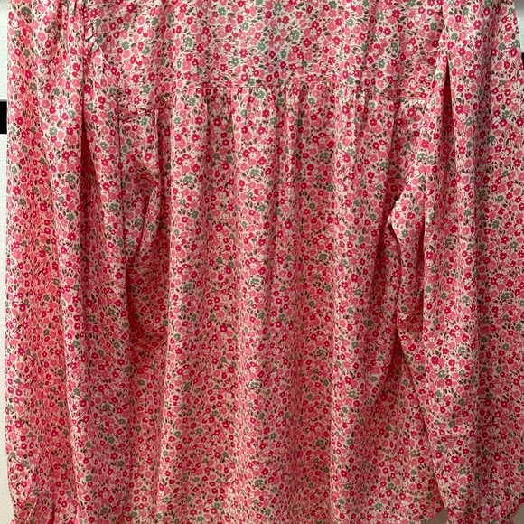 Floral Pintucked Ruffle blouse by Ann Taylor - Picture 4 of 5